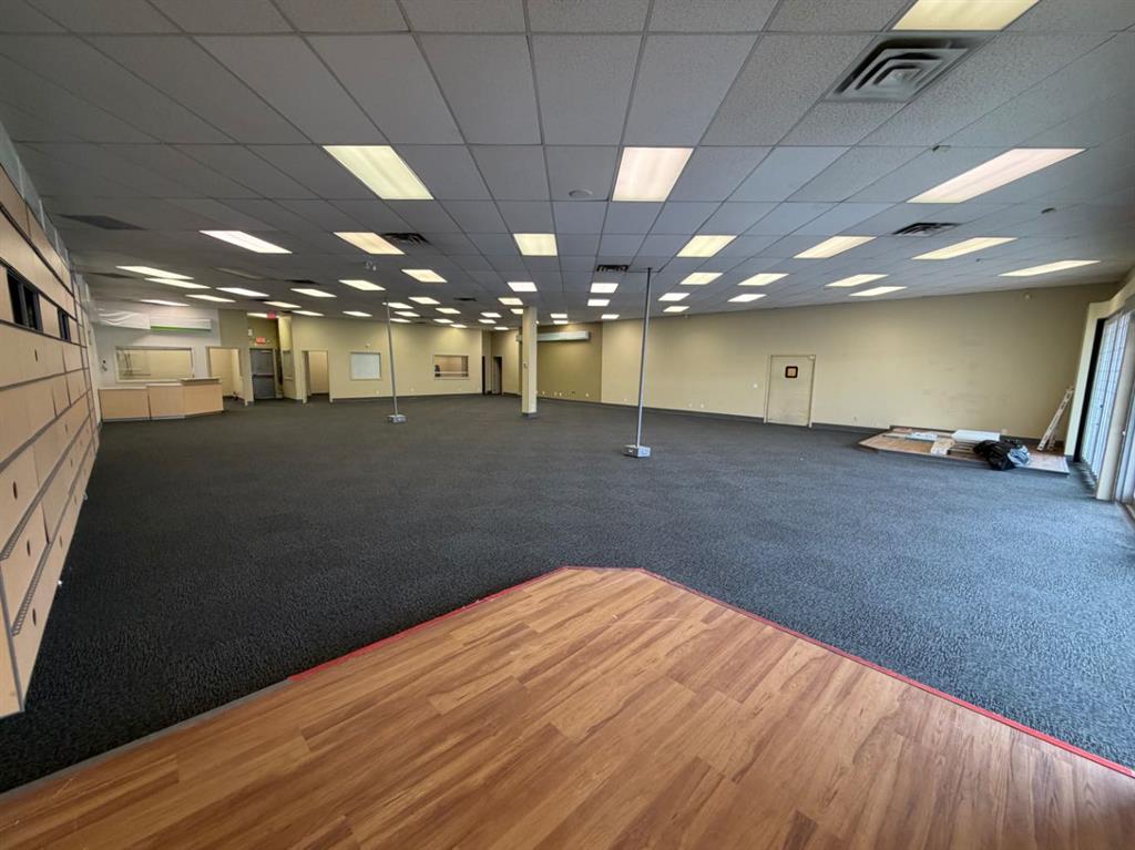 Picture for D220, 9737 Macleod Trail SW