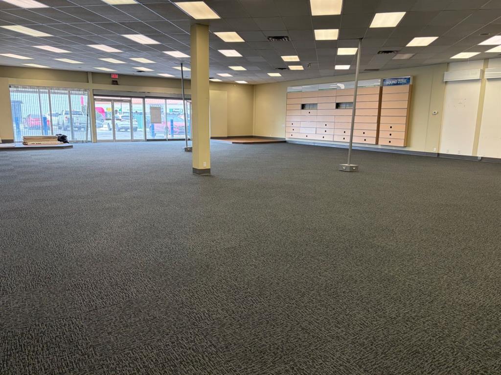 Picture for D220, 9737 Macleod Trail SW