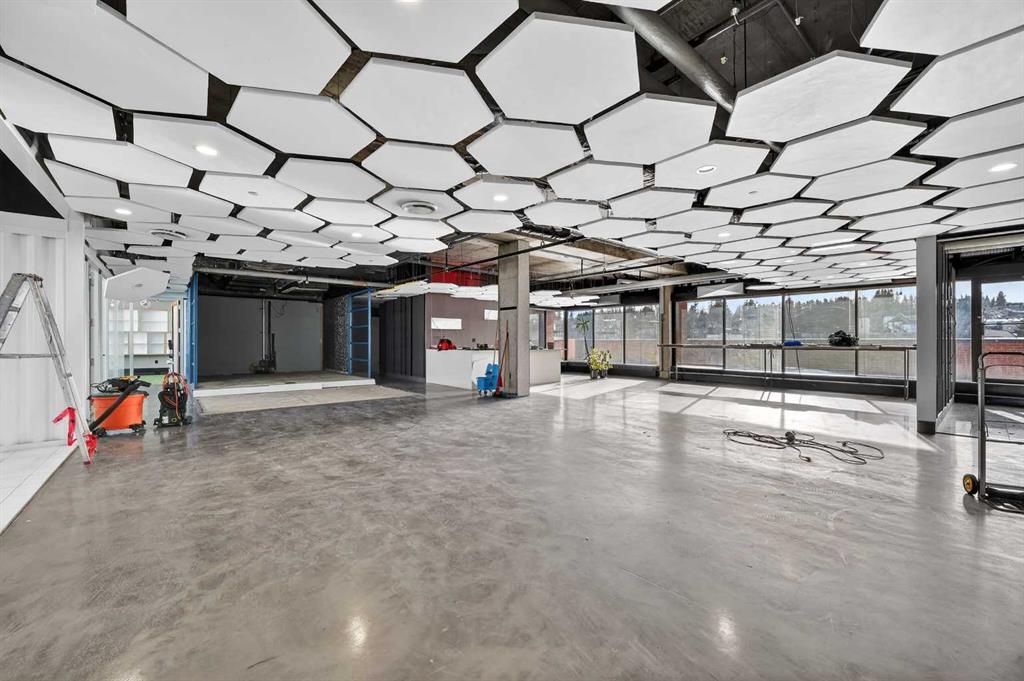 Picture for 400, 1109 17 Avenue SW