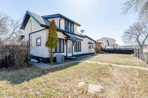Picture for 618 5 Street E