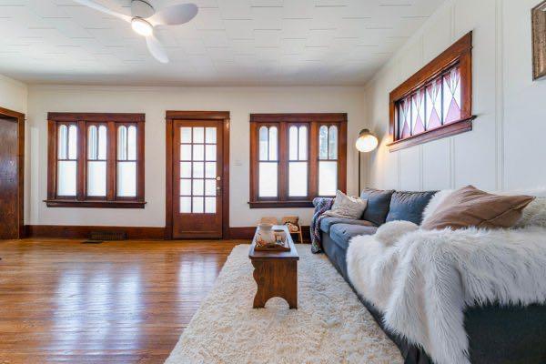 Picture for 618 5 Street E