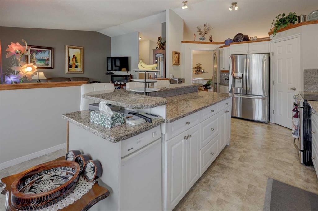 Picture for 24 Willow Point  