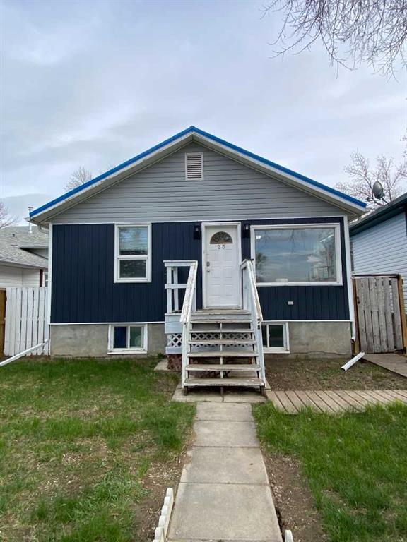 Picture for 23 Pine Avenue W