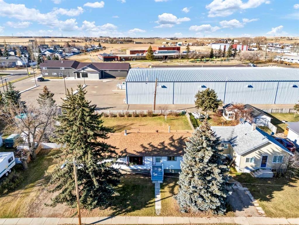 Picture for 224 1 Street W