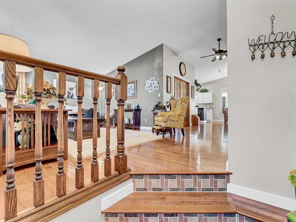 Picture for 79 Fairview Way E