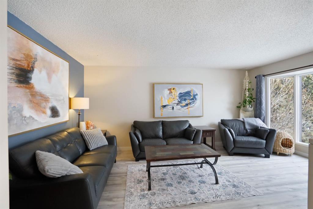 Picture for 5 Fairview Crescent E