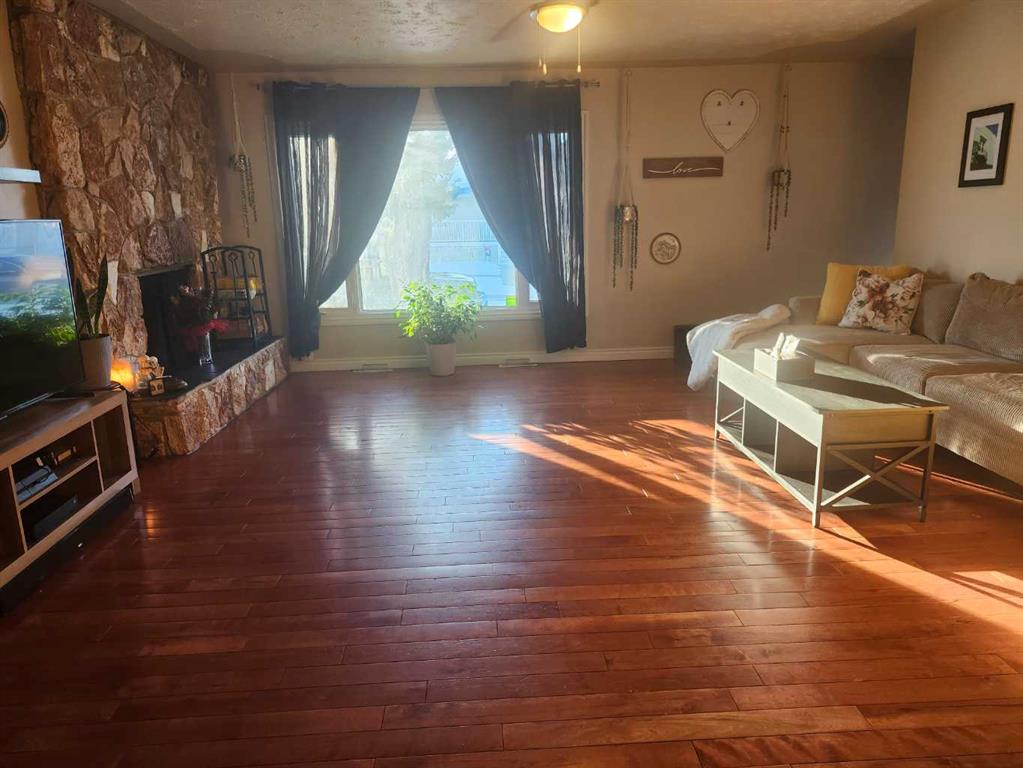 Picture for 104 23 Street NW