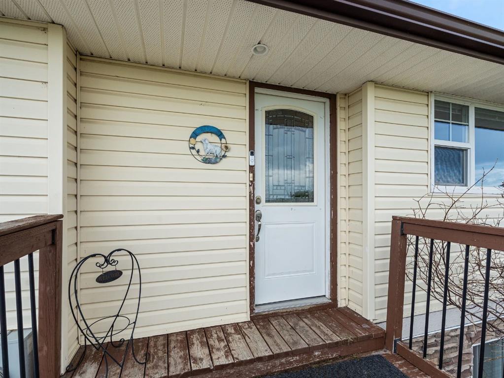 Picture for 378052 16 Street W