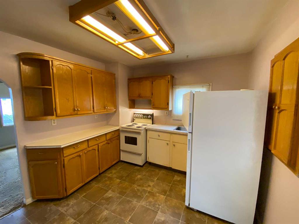 Picture for 65 3 Street NW