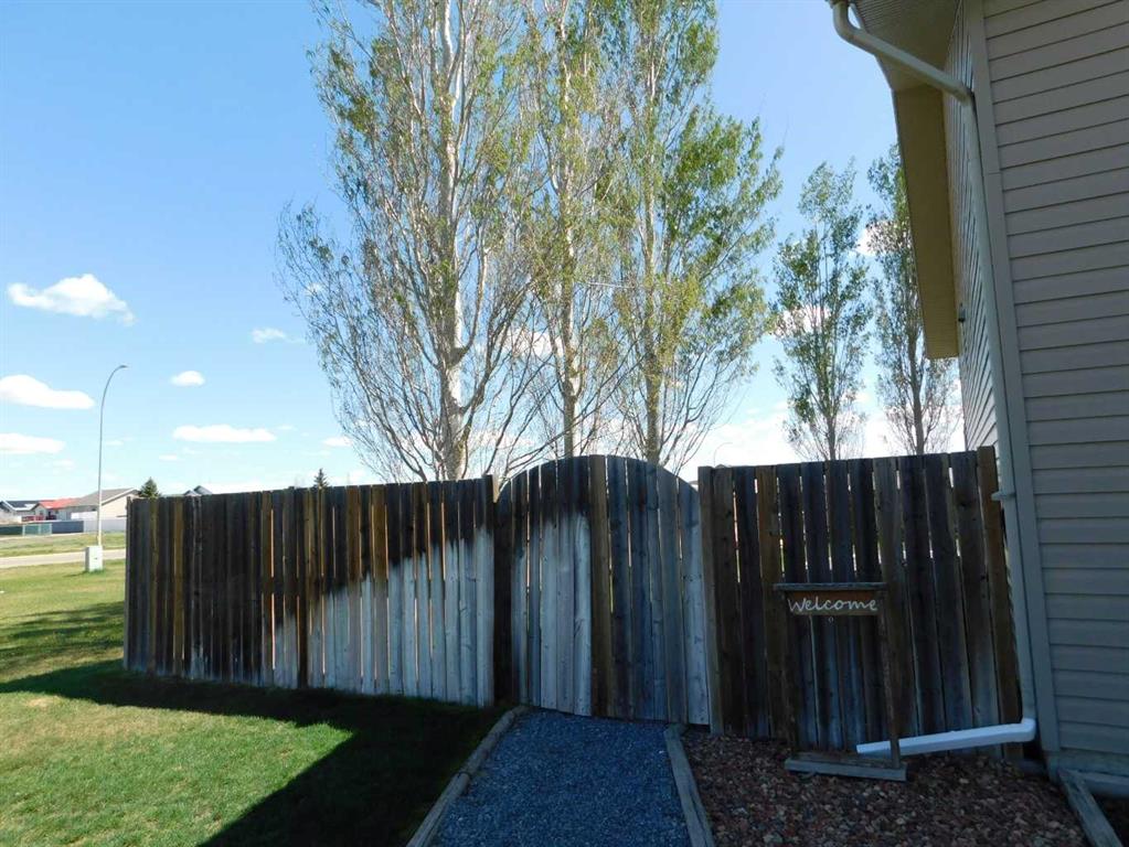 Picture for 136 Meadowbrook Drive E