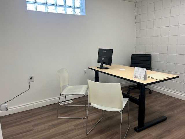 Picture for 6, 440 2 Street W