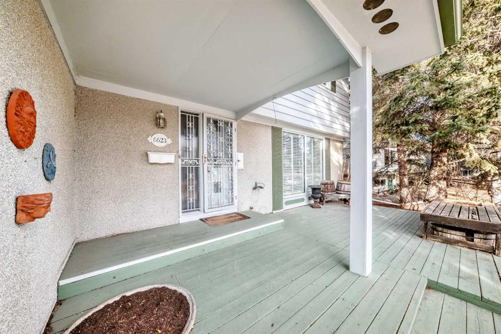 Picture for 6623 Lethbridge Crescent SW