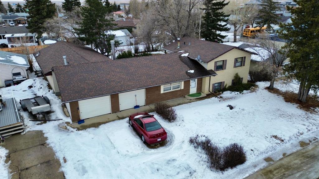 Picture for 607 7 Avenue W