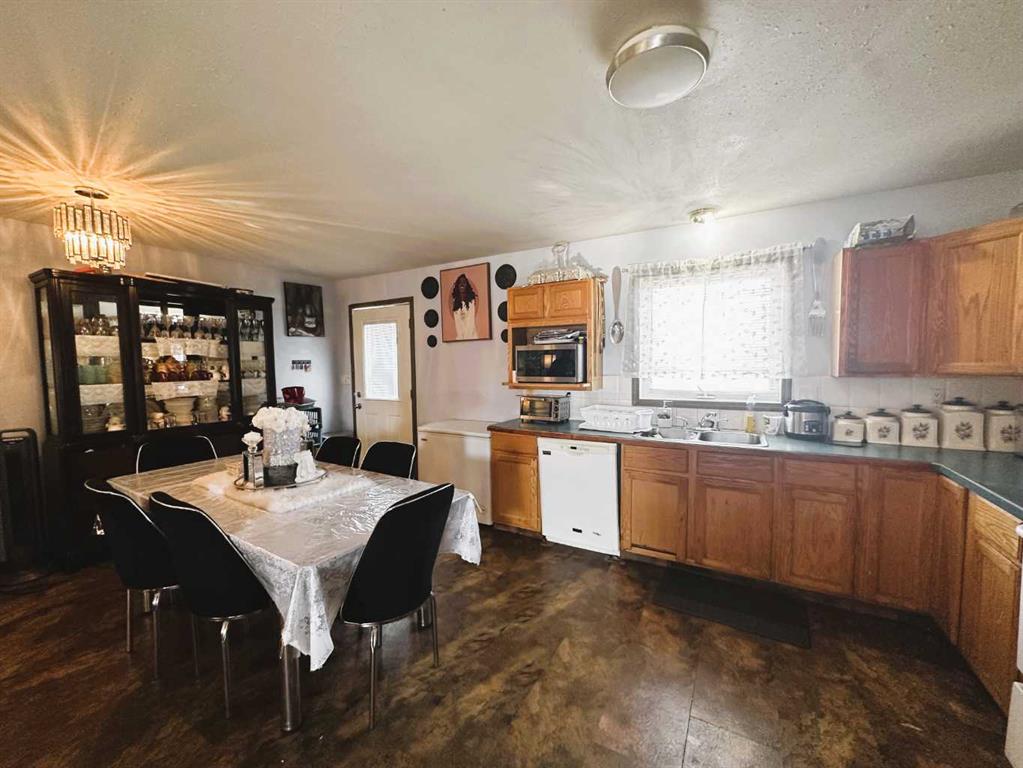 Picture for 200 Upland Boulevard W