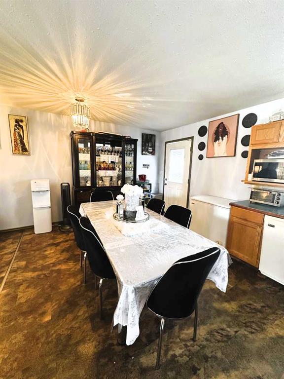 Picture for 200 Upland Boulevard W