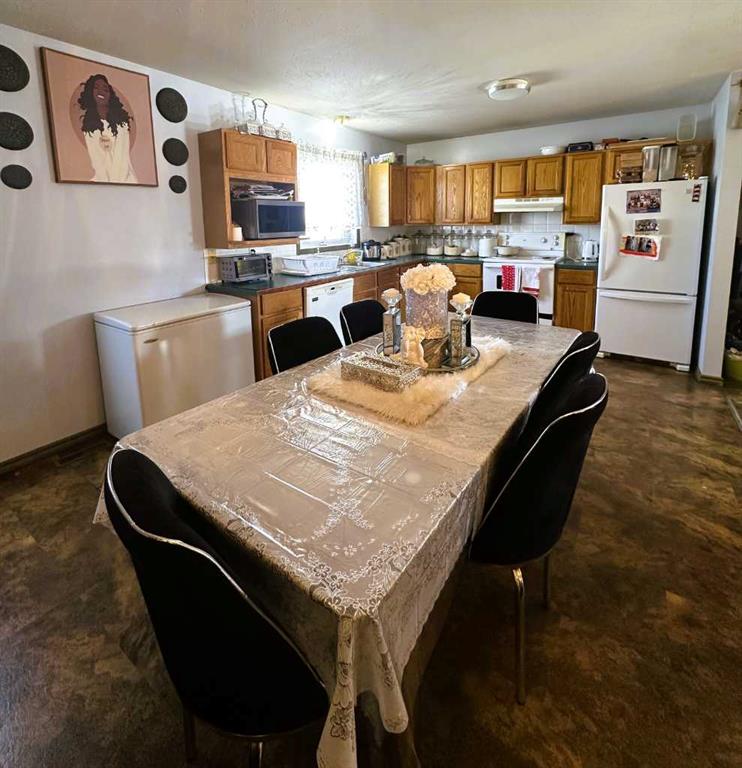 Picture for 200 Upland Boulevard W