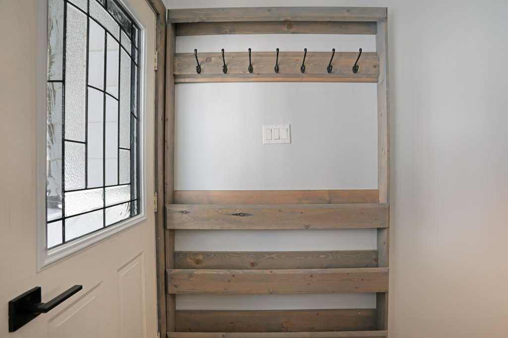 Picture for 87 Dr. Anderson Park Street E