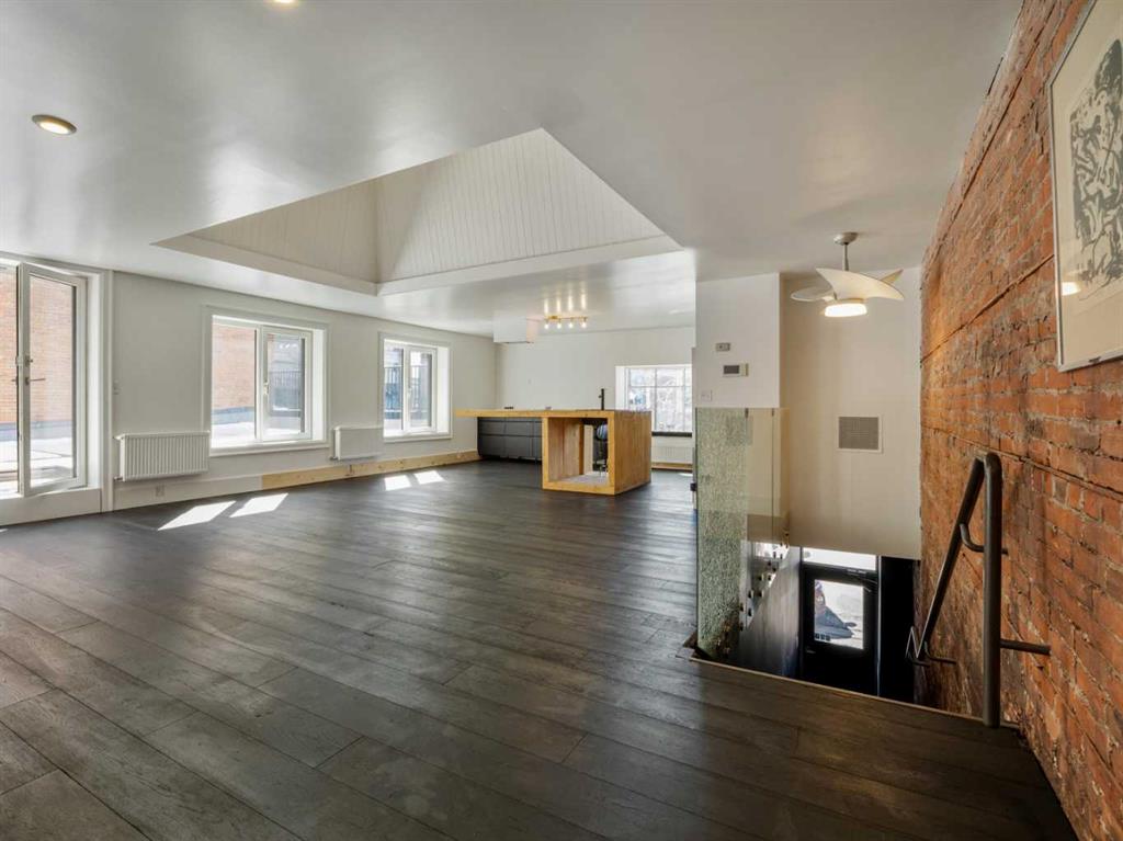 Picture for 325 5 Street S