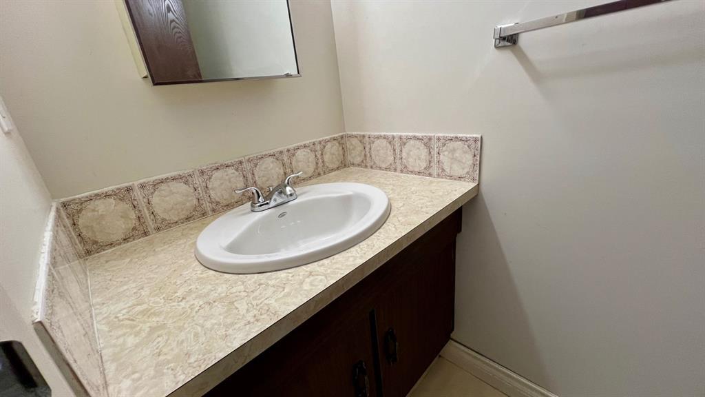 Picture for 177 Shacker Cres  