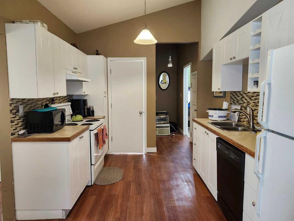 Picture for 355 4 Street W