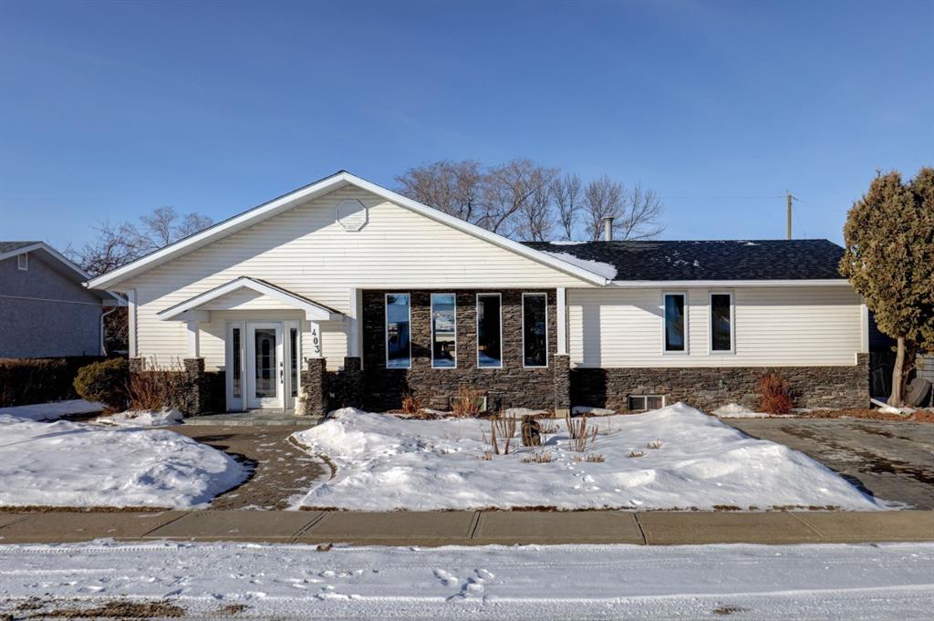 Picture for 403 15 Street E