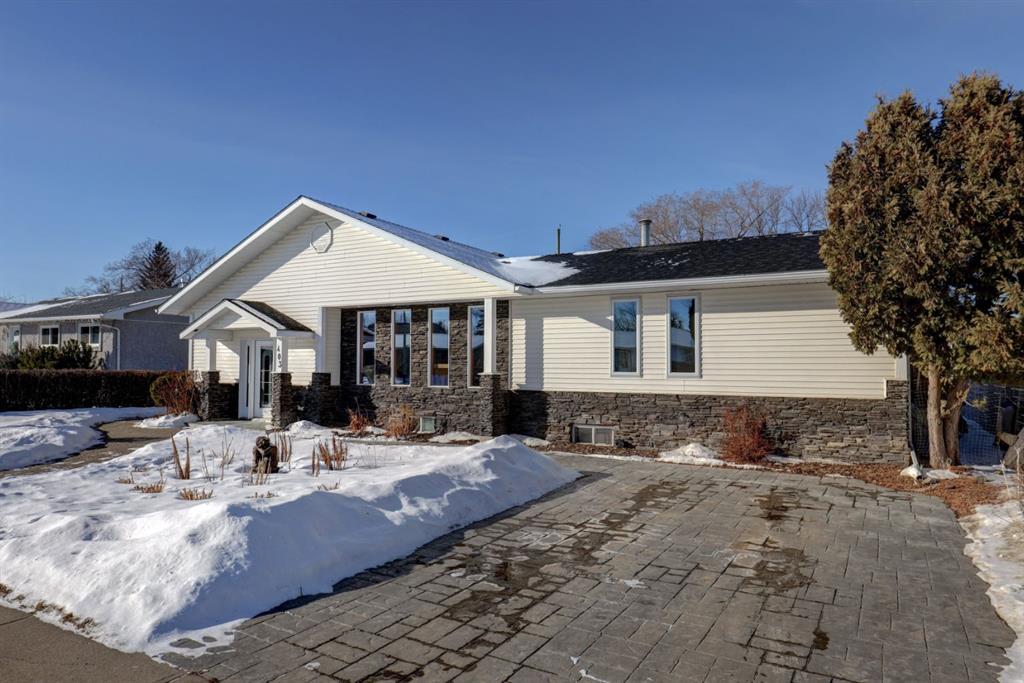 Picture for 403 15 Street E