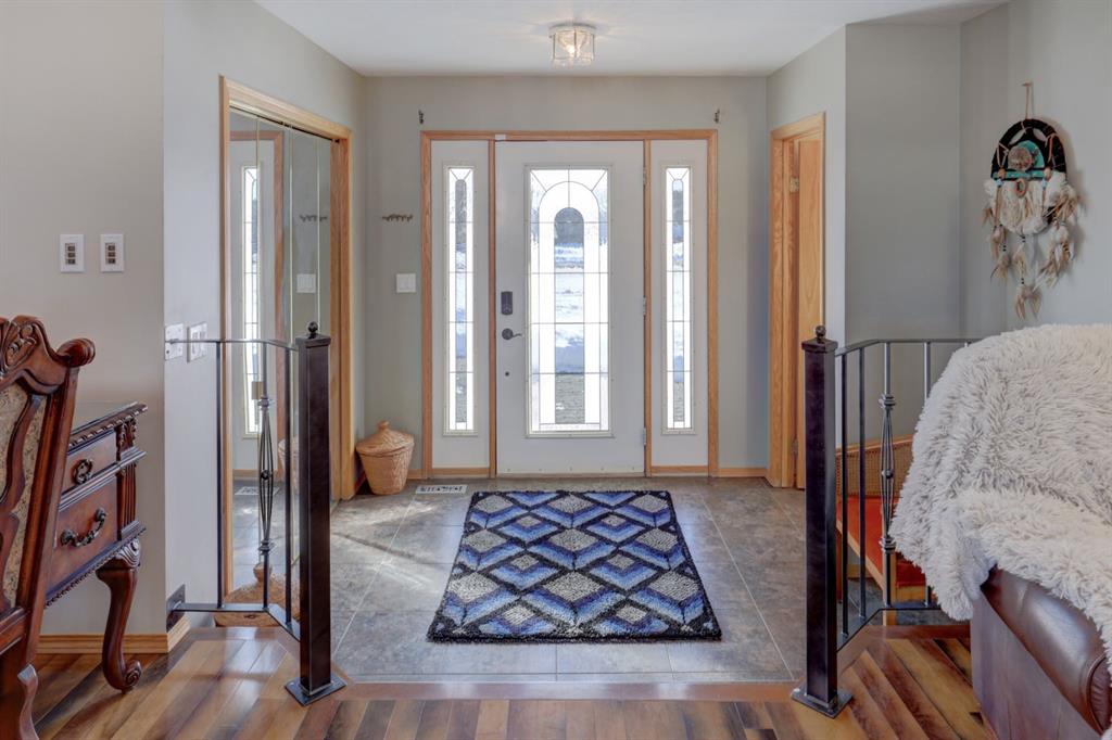 Picture for 403 15 Street E