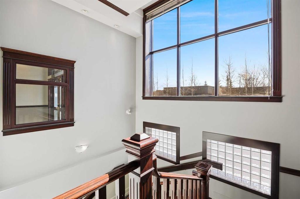 Picture for 230, 1018 Macleod Trail SE