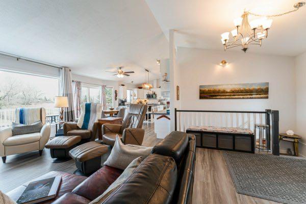Picture for 105 1 Avenue 