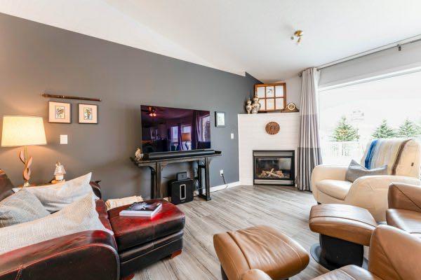 Picture for 105 1 Avenue 
