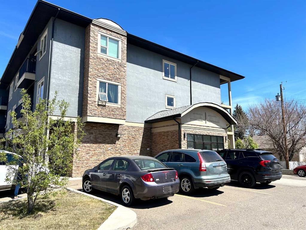 Picture for 24, 330 2 Street W