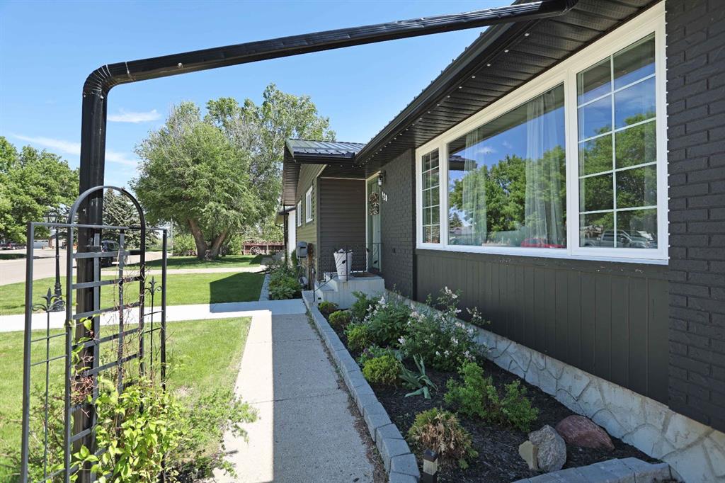 Picture for 120 Ingram Park Drive E