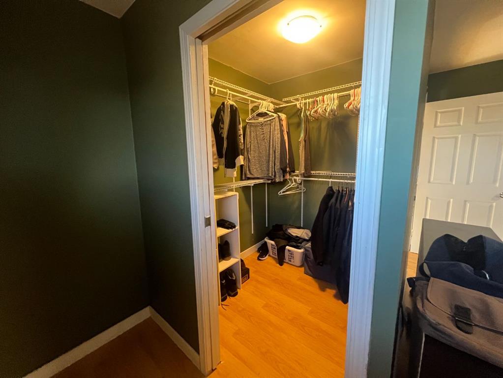 Picture for 48 Hunts Crescent  https://www.cirrealty.ca/reb/rasca/5/A2264525_15.jpg