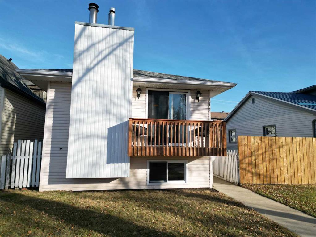 Picture for 116 1 Street W Picture for 116 1 Street W