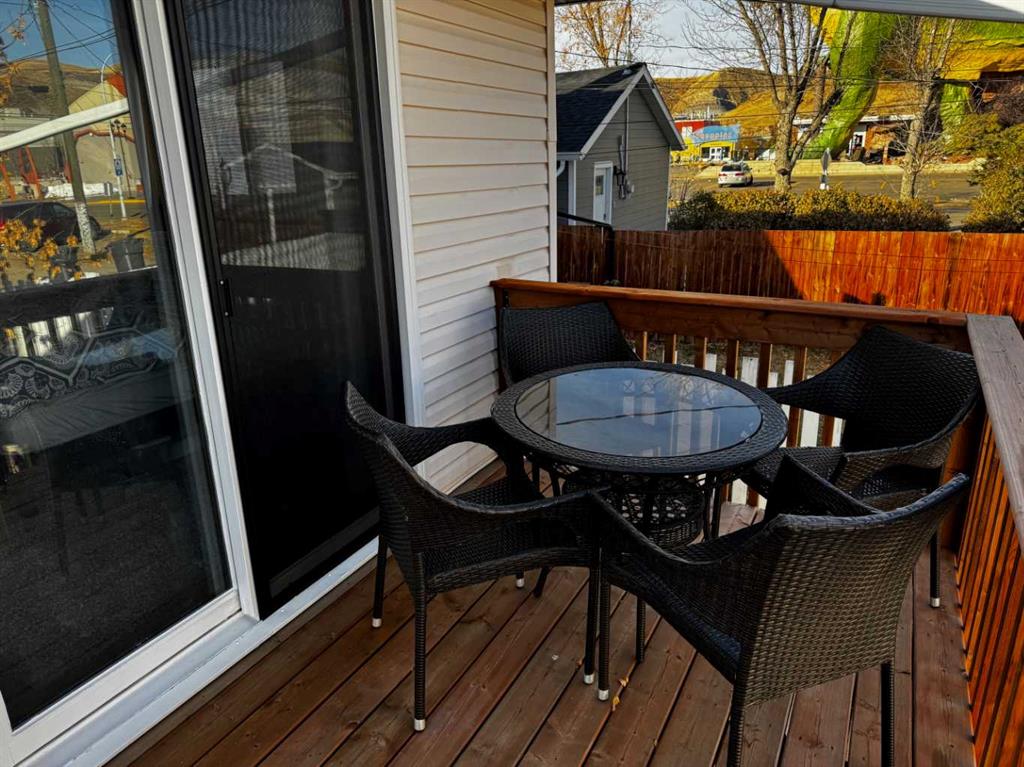 Picture for 116 1 Street W https://www.cirrealty.ca/reb/rasca/5/A2266215_36.jpg