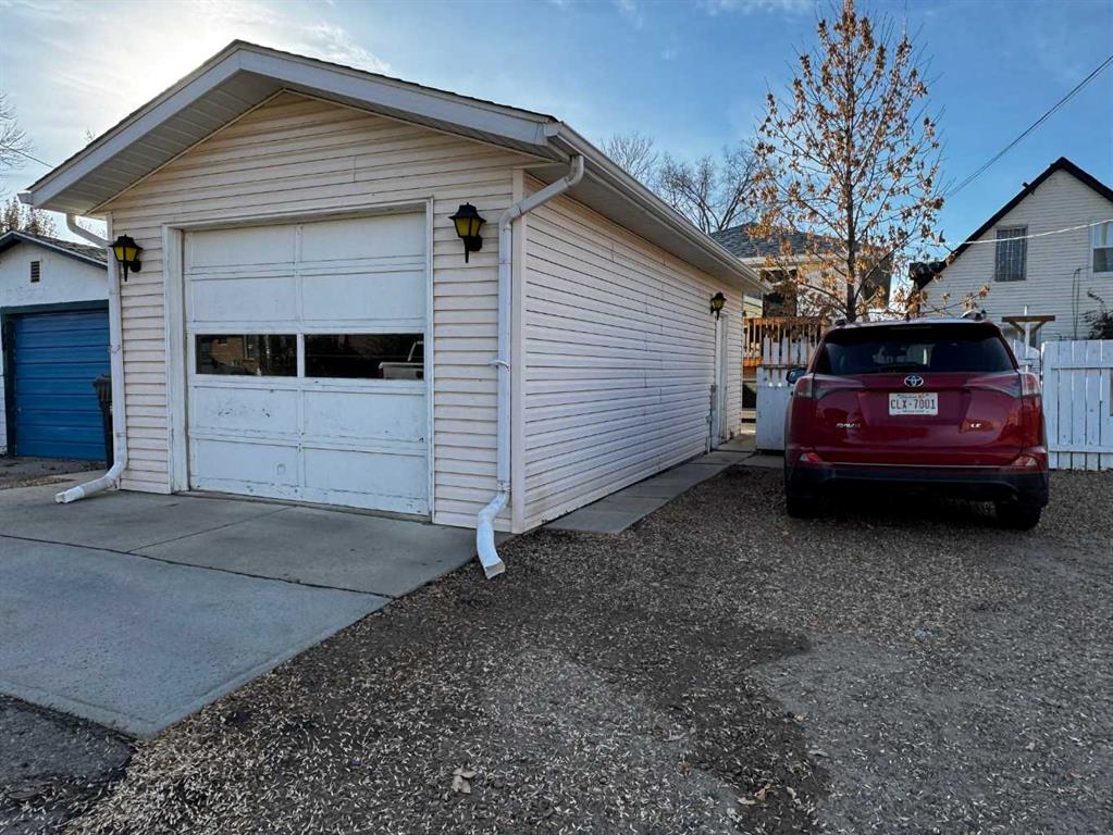 Picture for 116 1 Street W https://www.cirrealty.ca/reb/rasca/5/A2266215_44.jpg