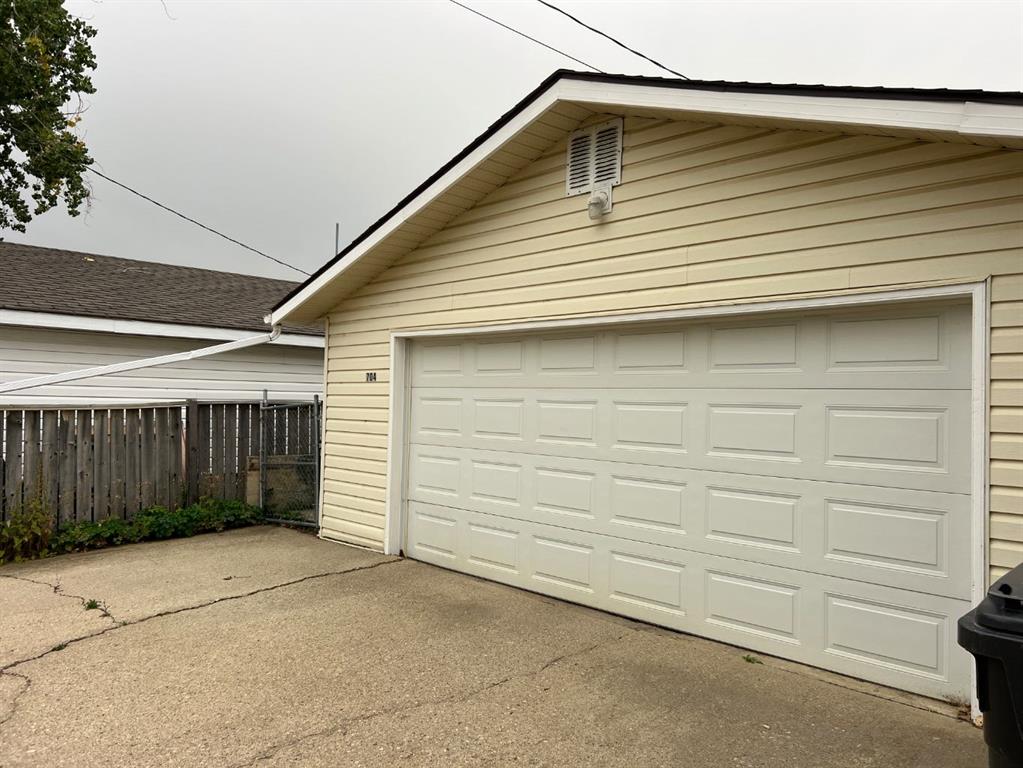 Picture for 704 Bankview Drive 