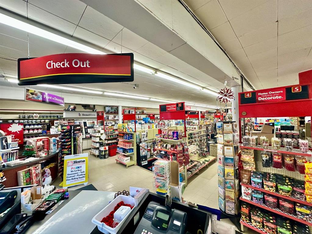 Picture for 124 2 Street W