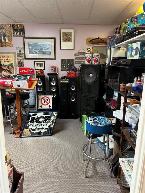 Picture for 132 1 Street W