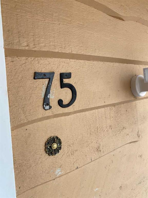 Picture for 75 Greenbrook Road E