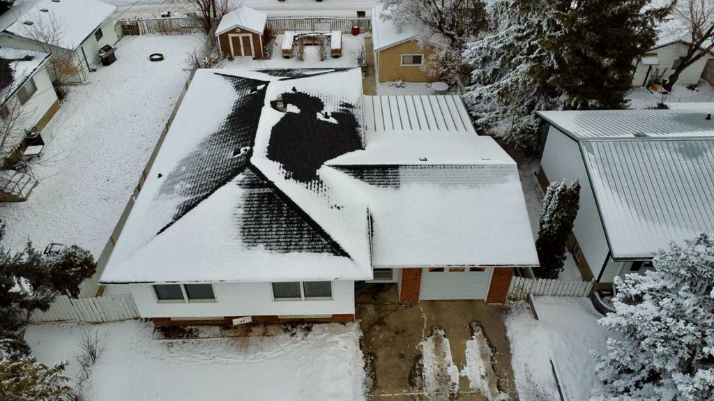 Picture for 52 11 Street W