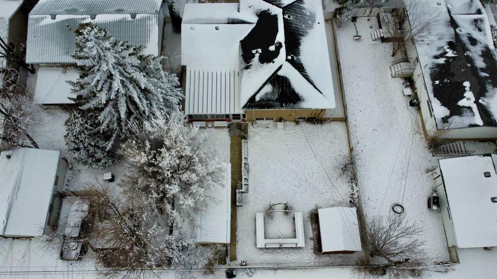 Picture for 52 11 Street W