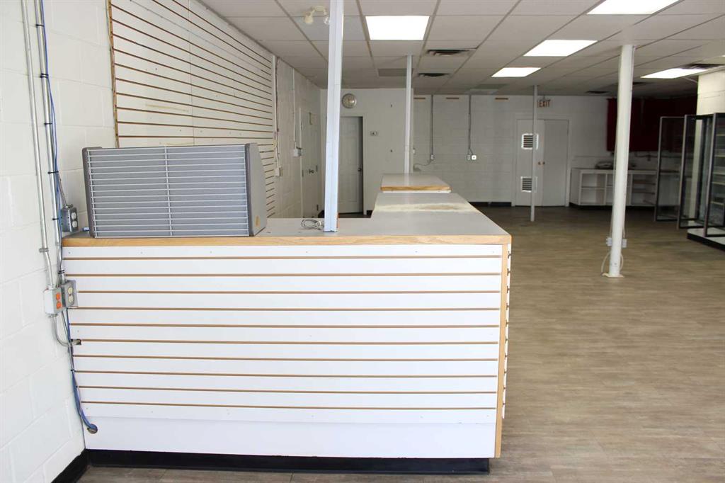 Picture for 135 Young Road S