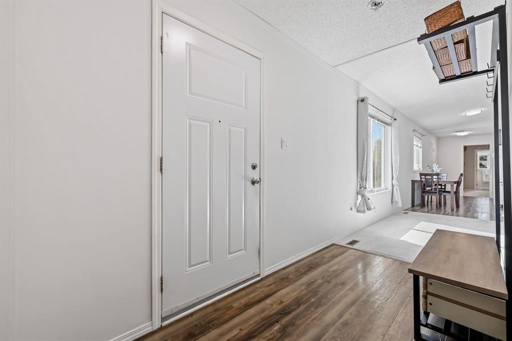 Picture for 305 Stanley Avenue 