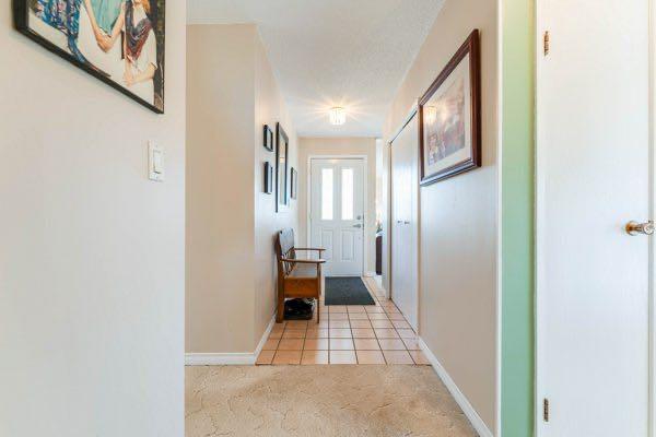 Picture for 708 Bankview Close 