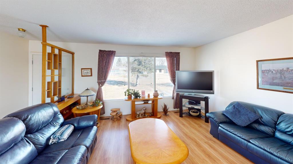 Picture for 305 2 Avenue 