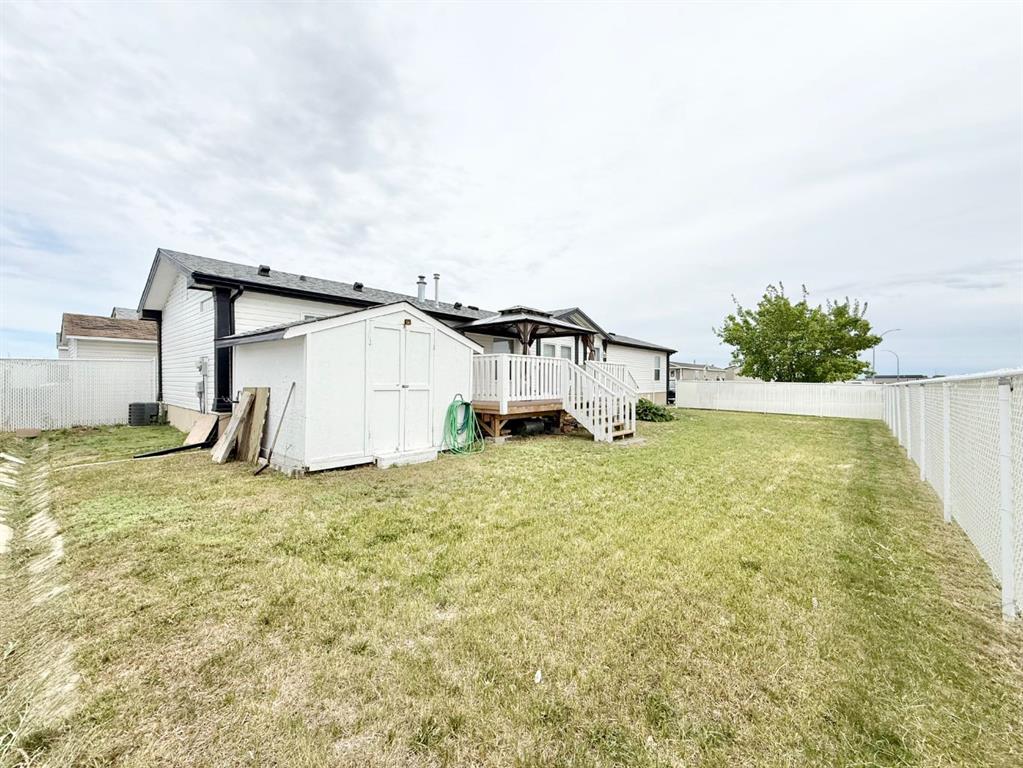 Picture for 56 Meadowplace Crescent E