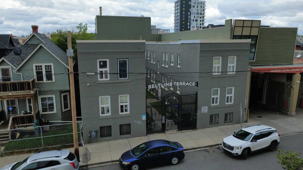 Picture for 215 15 Avenue SE