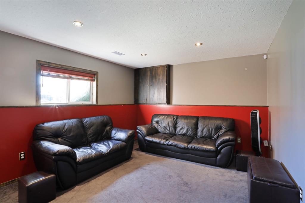 Picture for 305 3 Street W https://www.cirrealty.ca/reb/rasca/6/A2266146_39.jpg