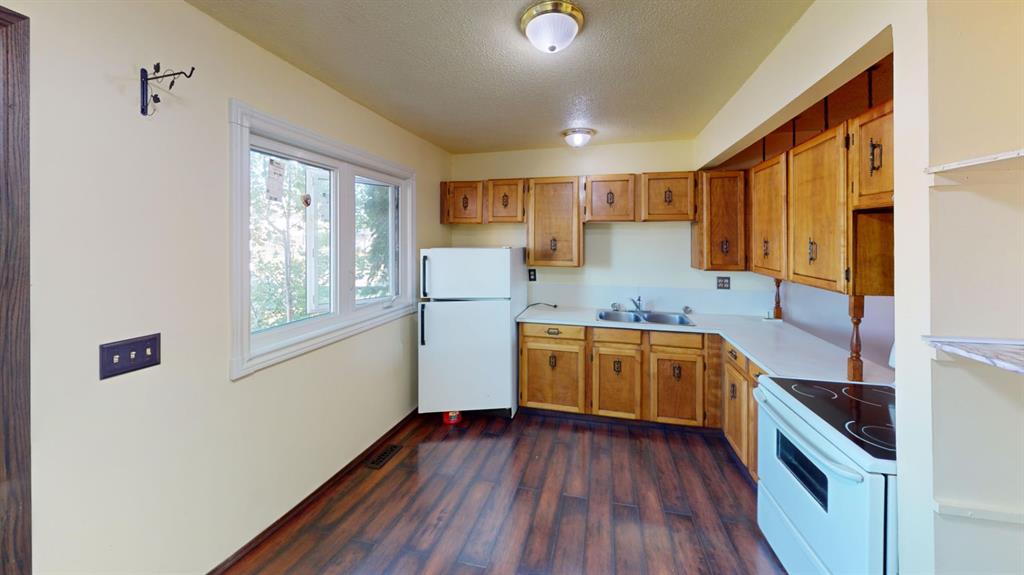 Picture for 307 8 Avenue 